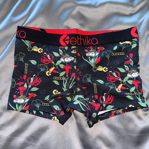 Ethika Women’s Boy Short - NEVER WORN - Size M - Picture 1 of 13
